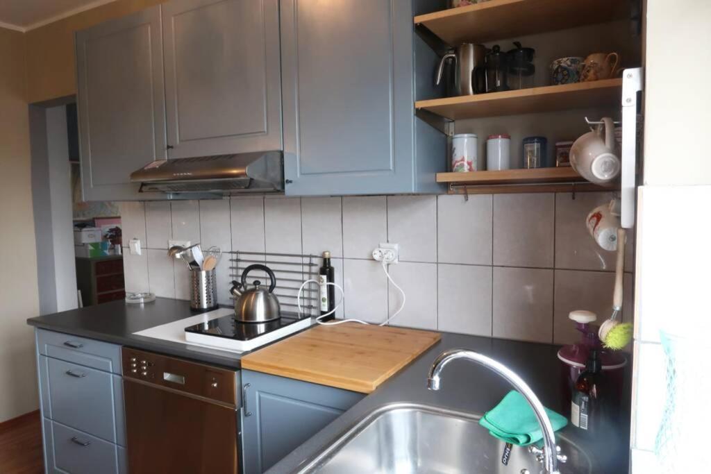 Warm And Welcoming Flat Downtown Akureyri Appartamento Esterno foto